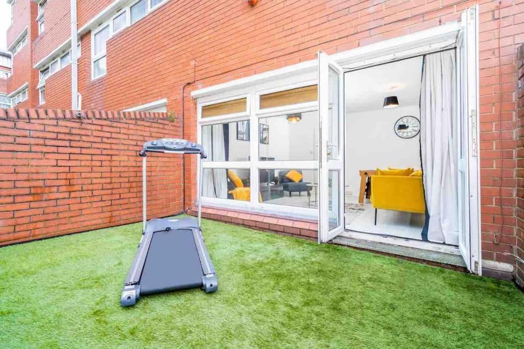✪Central✪6Bed✪ Parking✪Pool Table✪Private Patio ✪ Birmingham Eksteriør billede